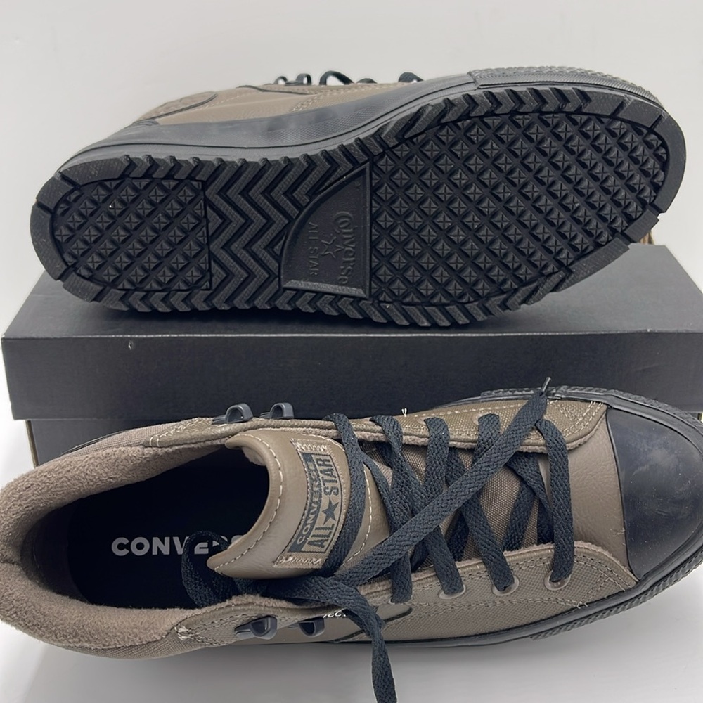 Converse Men’s High-Top Boots in Olive Green and Black with Orange Pull-Tab - Picture 4 of 16